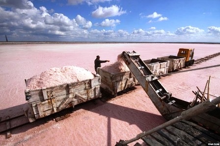 Rực rỡ khu đầm muối tuyệt đẹp ở bán đảo Crimean - 3 Đình Huế